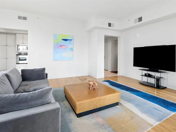 3401 Lee Pkwy APT 1003, Dallas, TX 75219