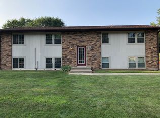 807-809 May Ct #807-D, Le Claire, IA 52753