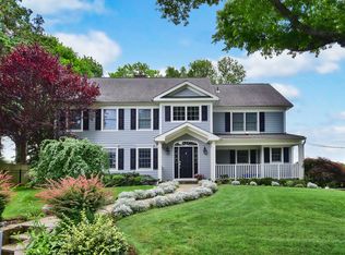 74 Hillandale Dr, New Rochelle, NY 10804