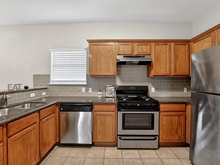 5625 Signal Point — Photo 11