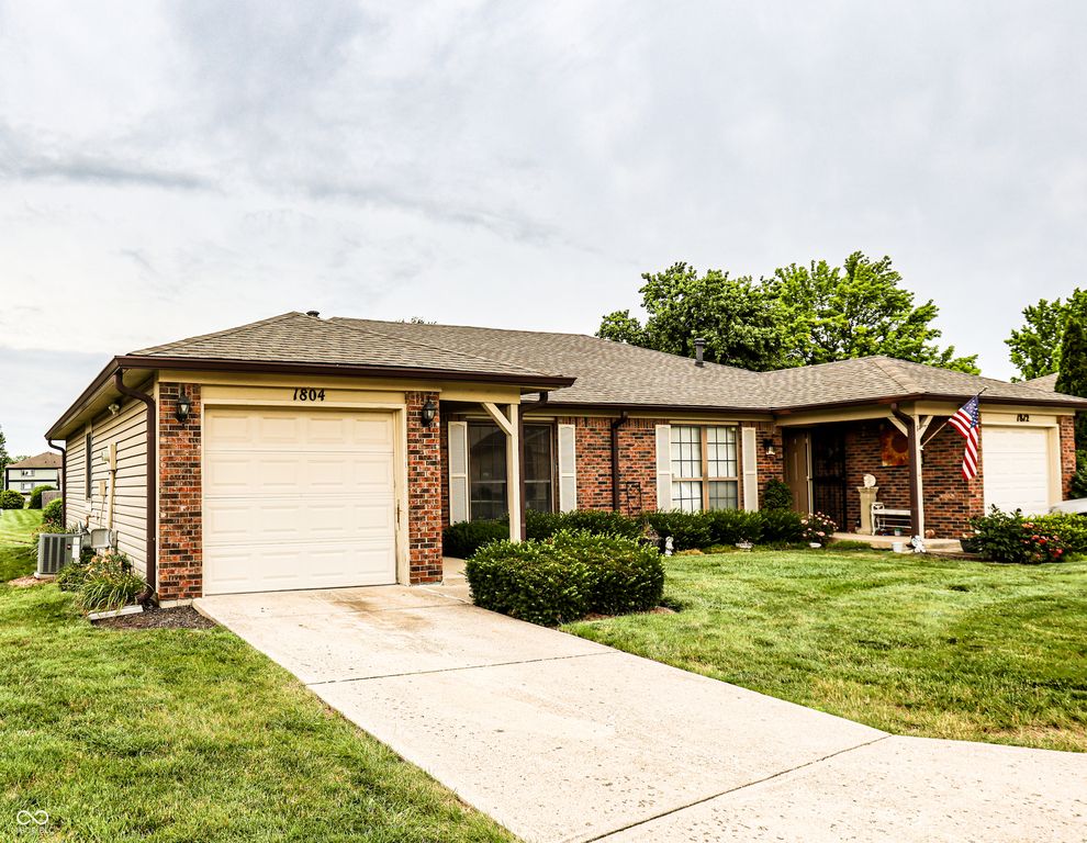 1804 Queensbridge Cir, Indianapolis, IN - View 2