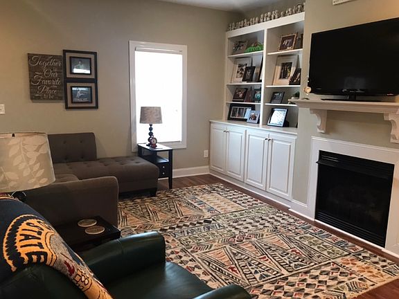 Beautiful built-ins