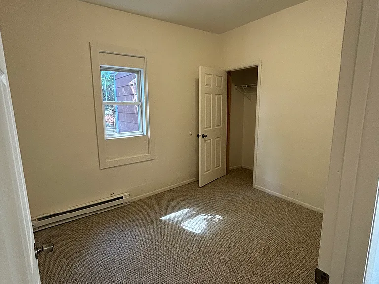 729 Chippewa St — Photo 7