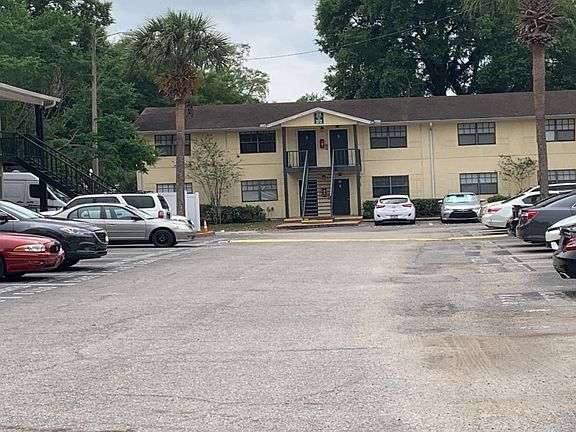 4th image of 321 Oak Rose Ln