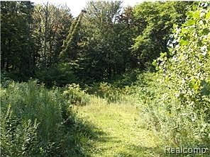 2nd image of 7881 Busch Rd