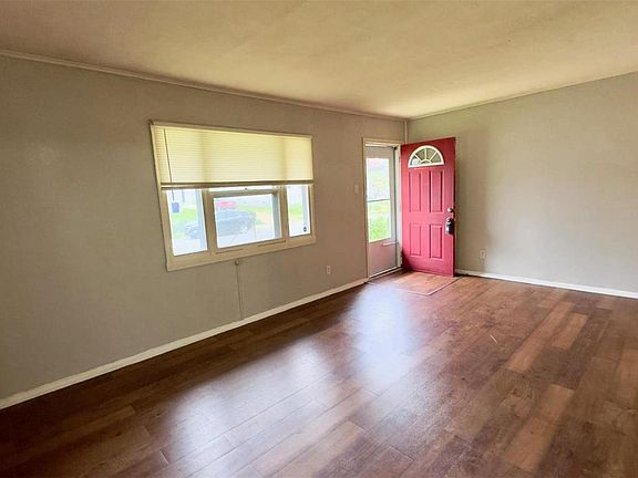 3rd image of 6848 Dale Ave