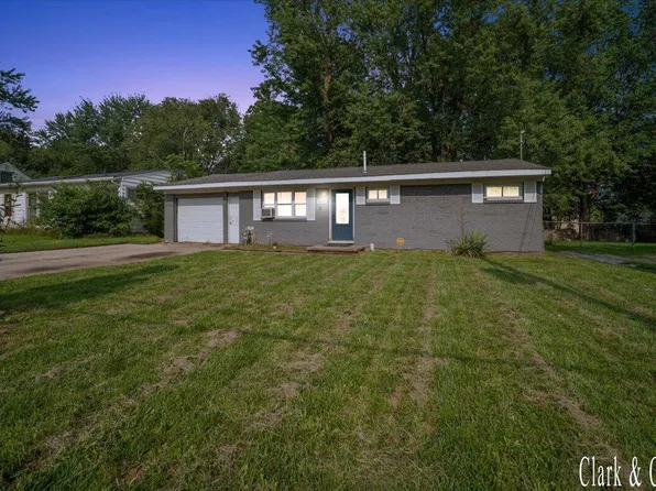 6037 Hughes Rd, Lansing, MI 48911