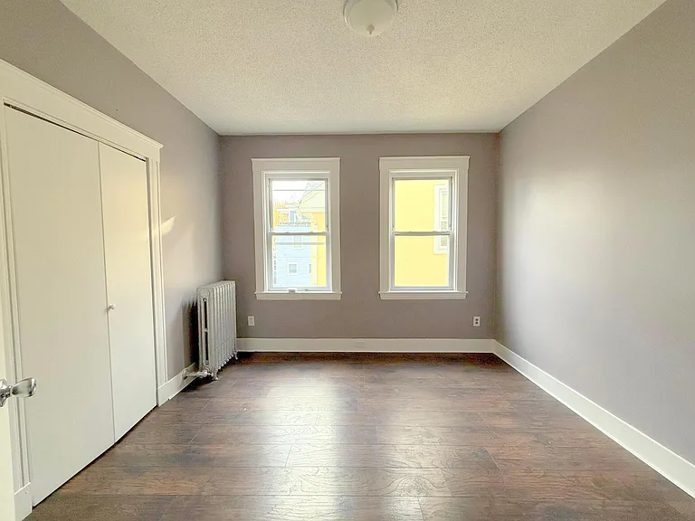 196 Sherman St #2 — Photo 6