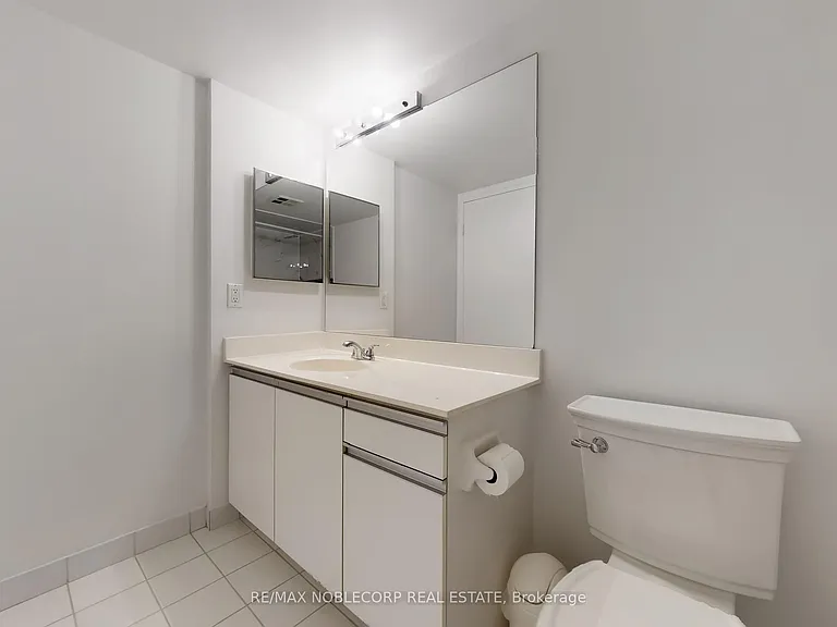 91 Townsgate Dr #312 — Photo 26