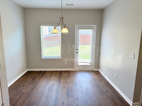 5th image of 7766 Flyaway Rd