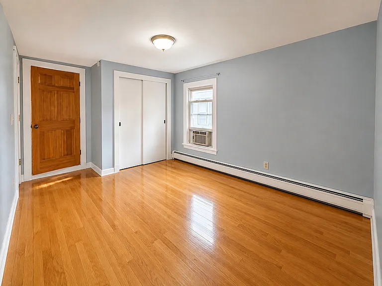 135-139 Pearl St #4 — Photo 7