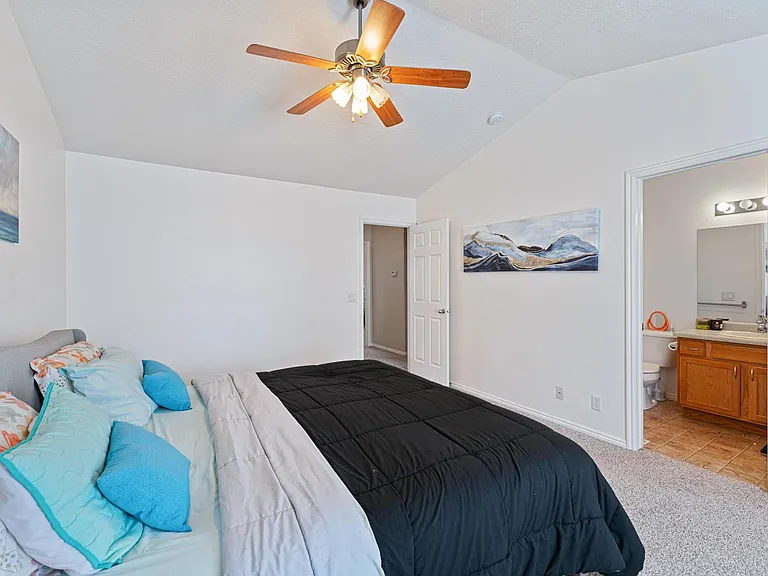 1264 W Bridlewood Loop — Photo 10