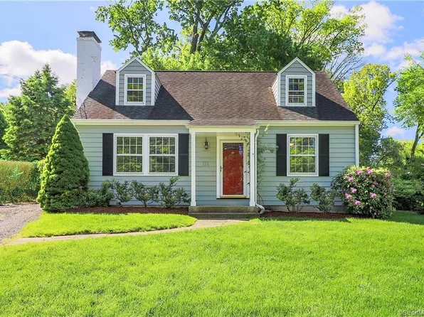 126 Hollow Tree Ridge Road, Darien, CT 06820