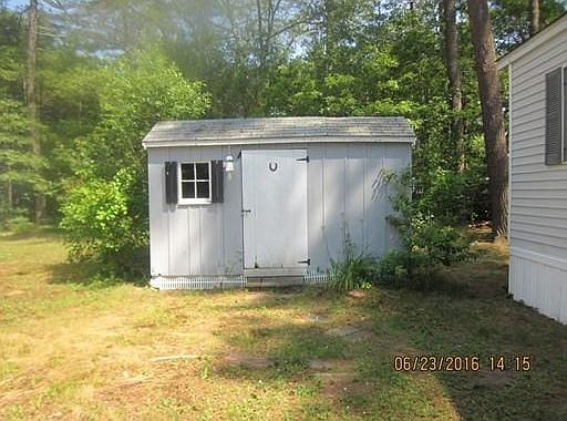 3rd image of 51 Crest Dr
