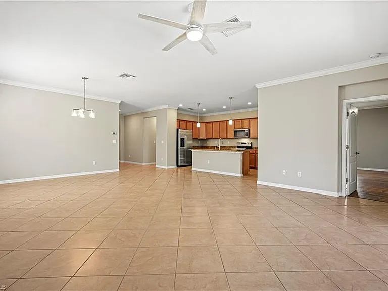 13566 Messino Ct — Photo 6