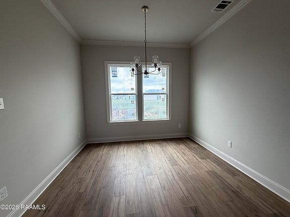 4th image of 207 High Point Way