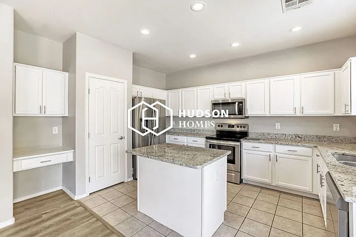 8984 W Bremen St — Photo 10