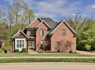 12107 Vanherr Dr, Jeffersontown, KY 40299