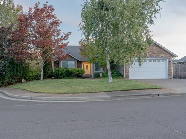2558 Golfview Ave, Sutherlin, OR 97479
