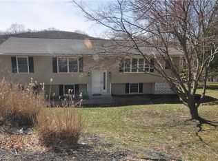 32 Lakeview Rd, Carmel, NY 10512