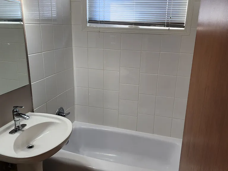 46 Arrowwood Dr S #1 — Photo 36