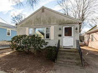 138 Texas Ave, Providence, RI 02908