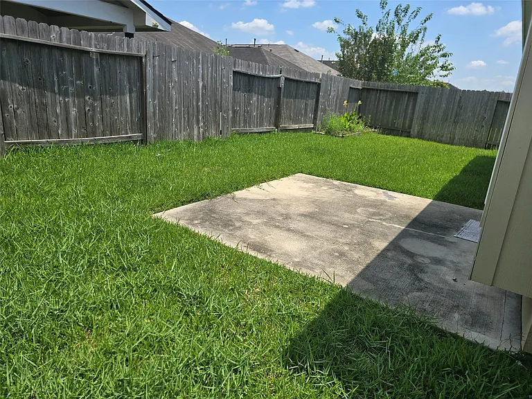 15106 Winter Valley Ct — Photo 18