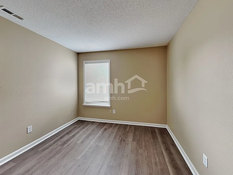 10261 Sunvista Ct — Photo 15