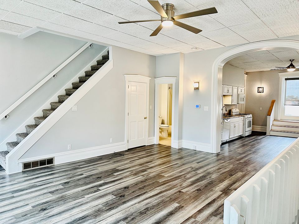 1st image of 706 E Main St #1A