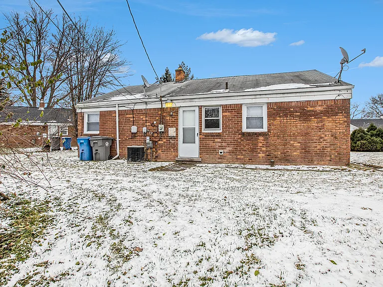 3998 Douglas Ct — Photo 13