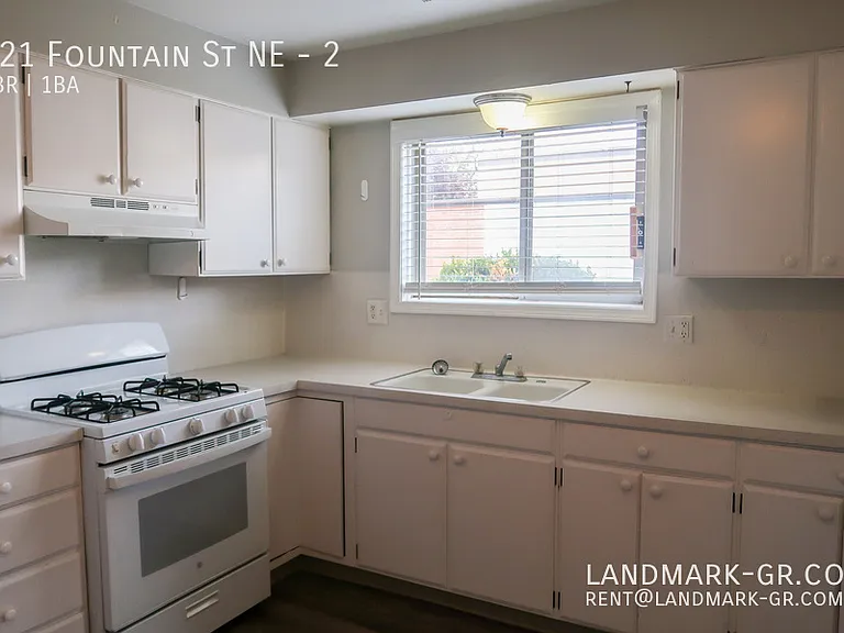 321 Fountain St NE #2 — Photo 7