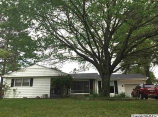 1112 Sandra St SW, Decatur, AL 35601