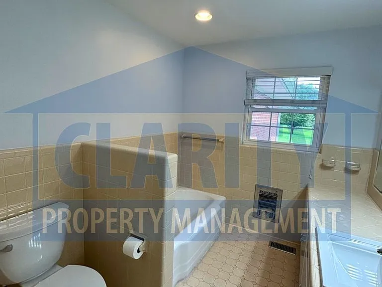 505 24th St NW — Photo 17