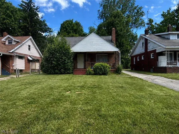 42 W Avondale Ave, Youngstown, OH 44507