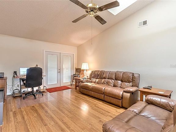 2nd image of 2403 Academy Ave