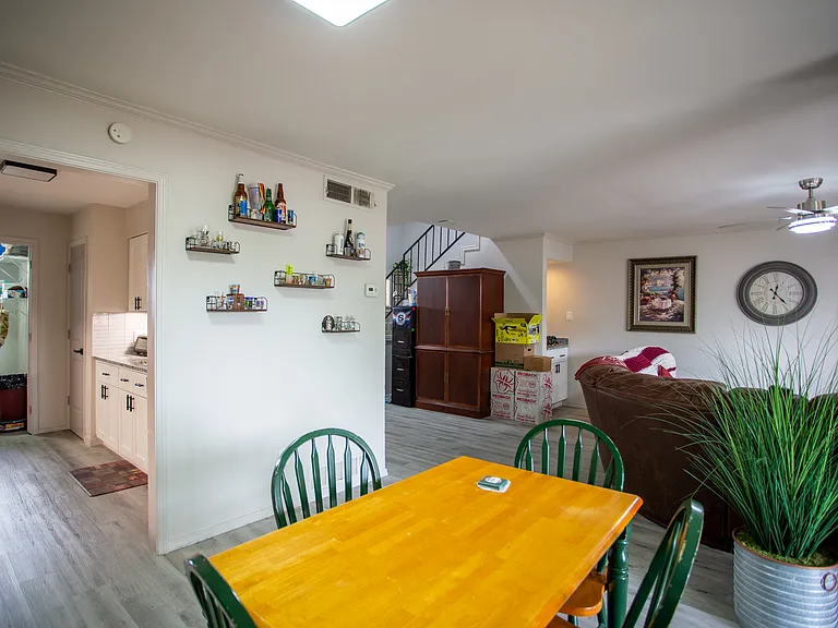 207 E Harwood Rd #38 — Photo 12