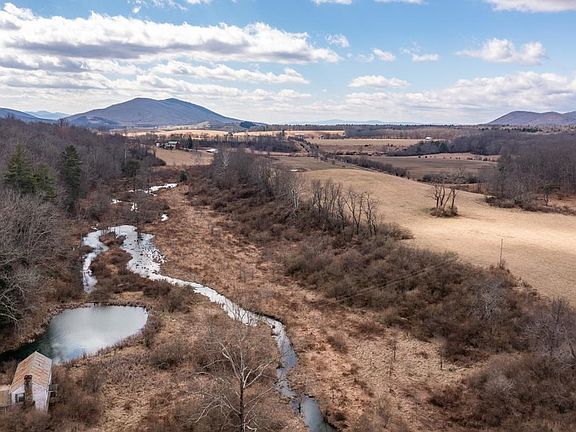 3rd image of 158 Bright Hollow Rd
