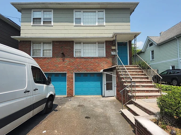 7 E Gibbons St #1 — Photo 1