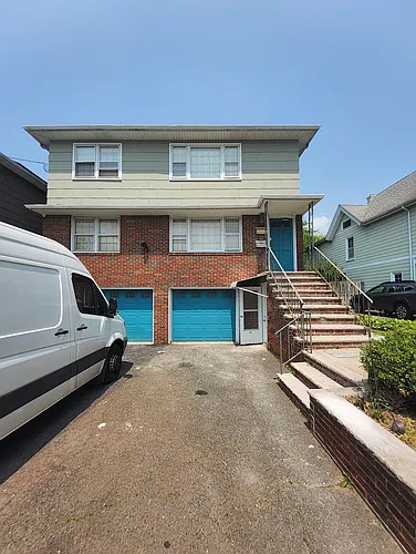 7 E Gibbons St #1 Photo 1