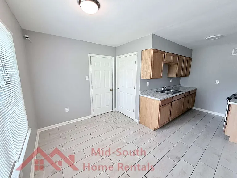 4400 Elmridge St — Photo 9