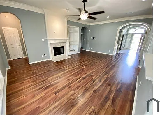 4 bed, 2498 sqft, $3,000 — Photo 4