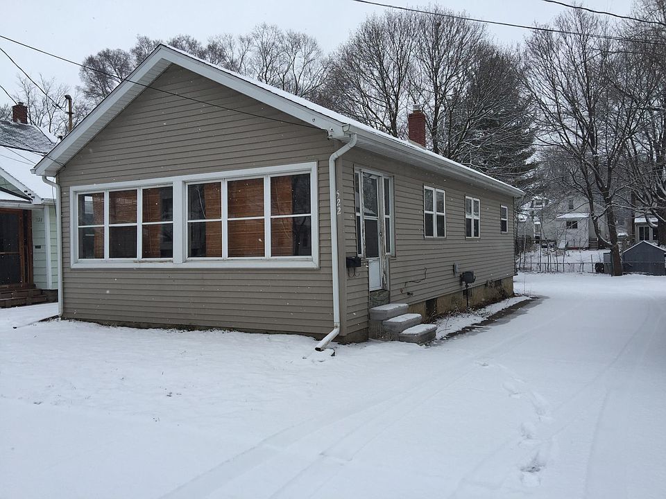 1st image of 522 N Foster Ave