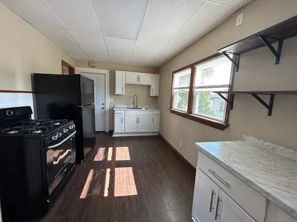 561 Military Rd, Buffalo, NY 14207