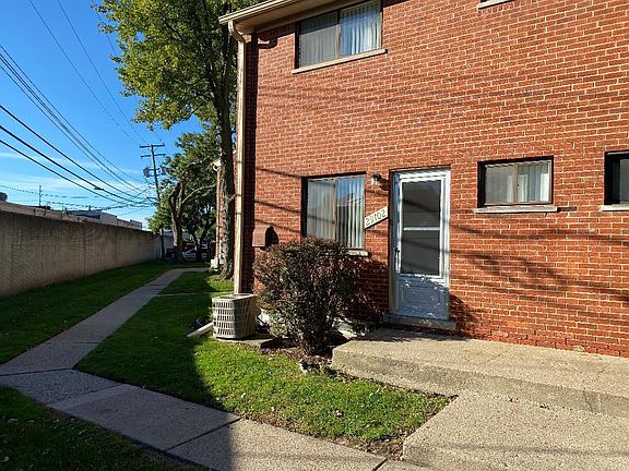 2nd image of 29102 Tessmer Ct #1