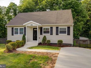 1496 Meridian Ct, Woodbridge, VA 22191