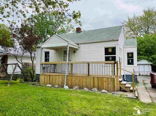 511 Howard Dr, Monroe, MI 48161