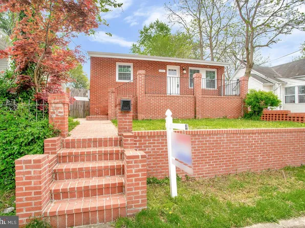 5705 Eagle St, Capitol Heights, MD 20743