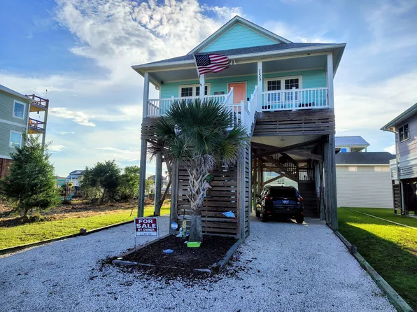 153 Scotch Bonnet Dr, Sneads Ferry, NC 28460