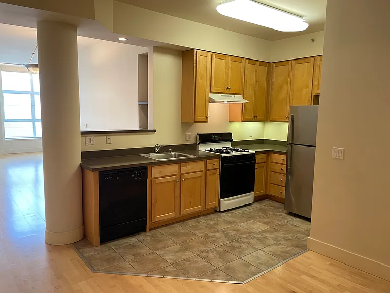 1630 California Street — Photo 50