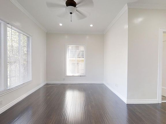 5th image of 334 N Heliotrope Dr APT 208